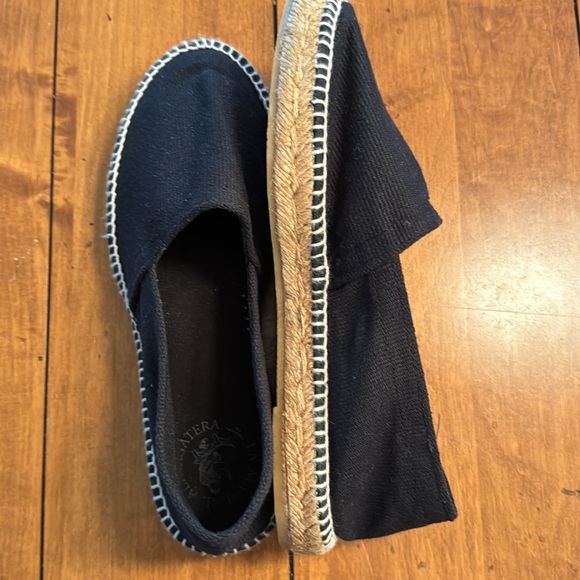 Hand Made canvas  Espadrilles from Barcelona - Picture 1 of 5